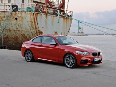 Опубликованы официальные фото BMW M235i